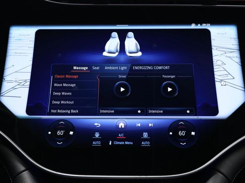 Used 2023 Mercedes-Benz EQS 580 4MATIC SUV image 39