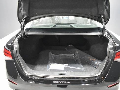 New 2025 Nissan Sentra SV image 29