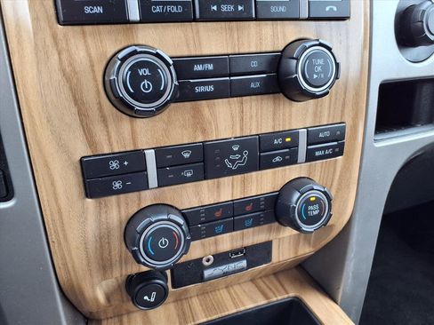 Used 2011 Ford F150 Lariat w/ Lariat Plus Pkg image 6