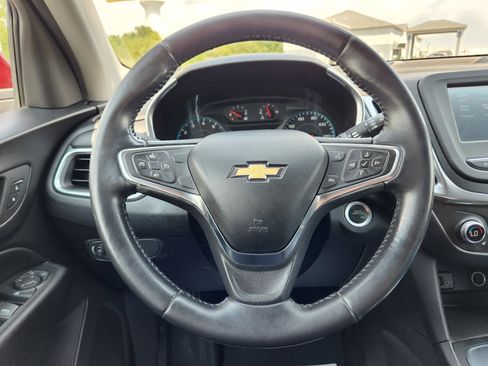 Used 2018 Chevrolet Equinox LT image 21