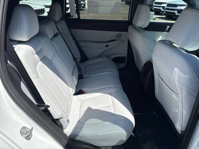 New 2026 Jeep Cherokee Limited AWD/4WD image 25