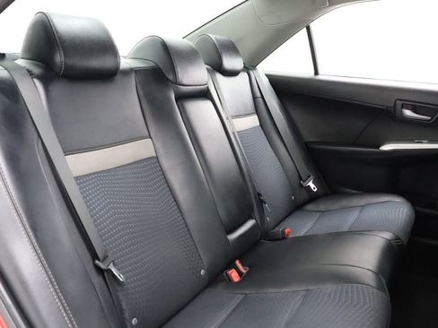 Used 2012 Toyota Camry SE image 25