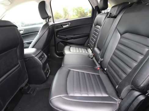 Used 2022 Ford Edge SEL image 4