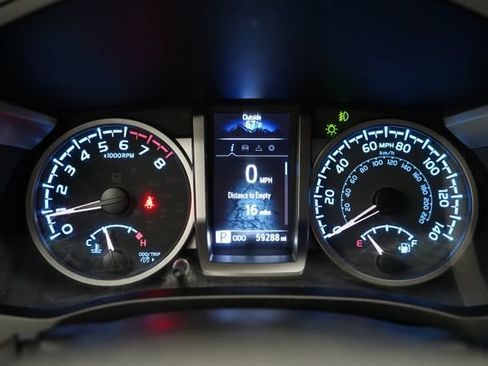 Used 2023 Toyota Tacoma SR5 AWD/4WD image 24