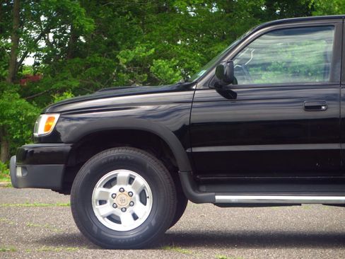 Used 1999 Toyota 4Runner SR5 AWD/4WD image 20