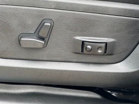 New 2026 RAM 2500 Limited AWD/4WD image 13
