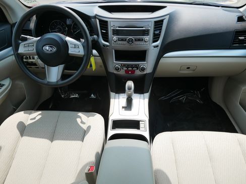 Used 2011 Subaru Outback 2.5i AWD/4WD image 10