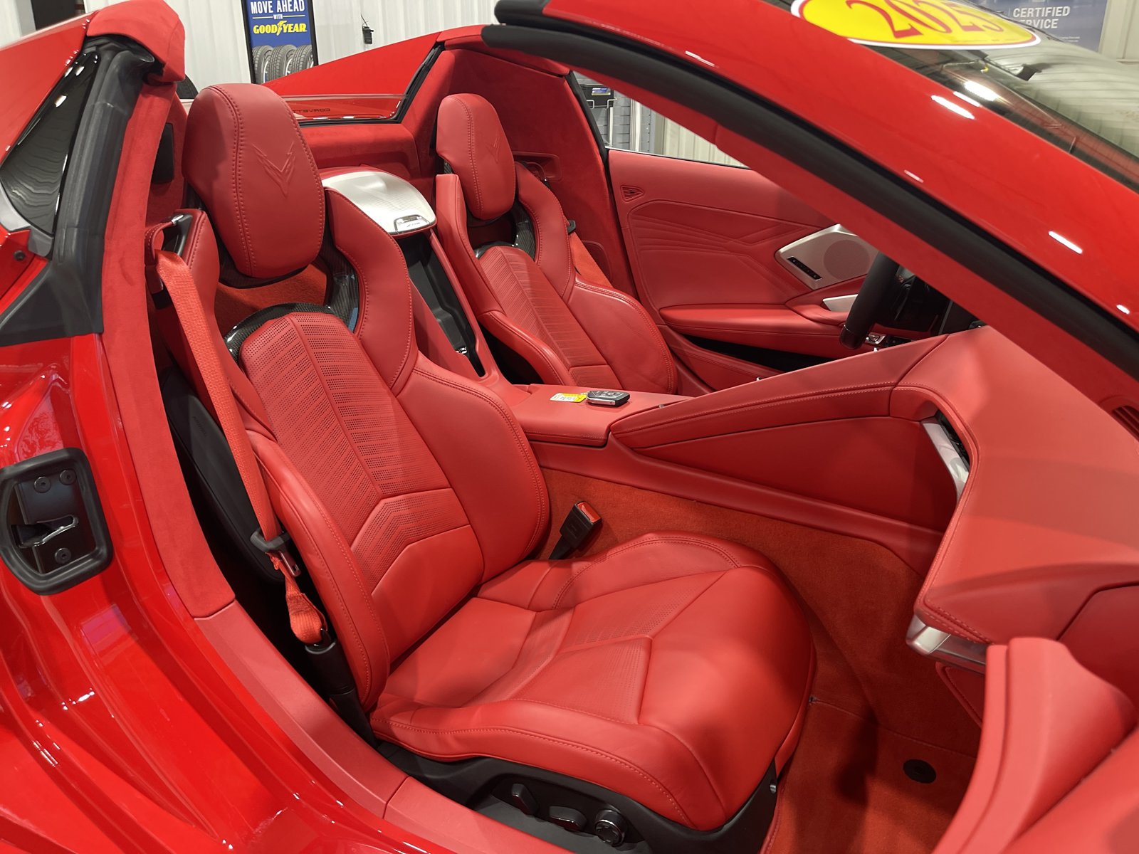 Used 2025 Chevrolet Corvette Z06 RWD image 14