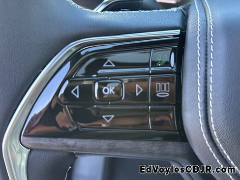 Used 2023 Jeep Grand Cherokee L Overland w/ Rear Seat Video Group I image 35