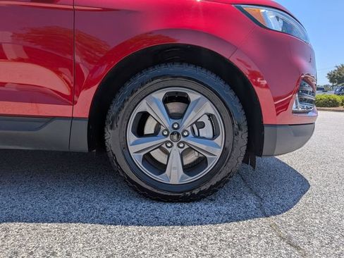 Used 2022 Ford Edge SEL w/ Sport Appearance Package AWD/4WD image 11