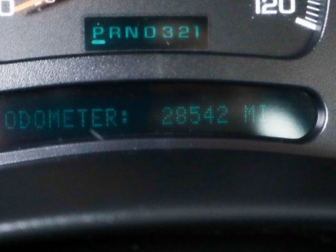 Used 2004 Chevrolet Silverado 3500 W/T image 24