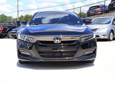 Used 2019 Honda Accord Sport image 10