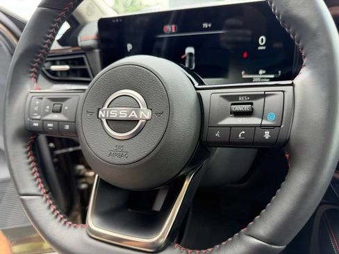 Used 2026 Nissan Kicks SR w/ SR Premium Package AWD/4WD image 11