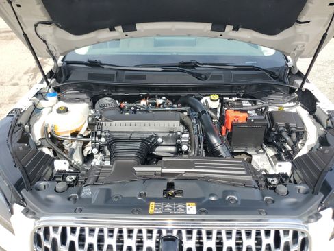 Certified 2023 Lincoln Corsair AWD w/ Equipment Group 101A image 8