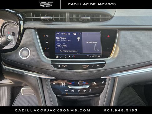 Certified 2025 Cadillac XT5 Sportv w/ Technology Package AWD/4WD image 3