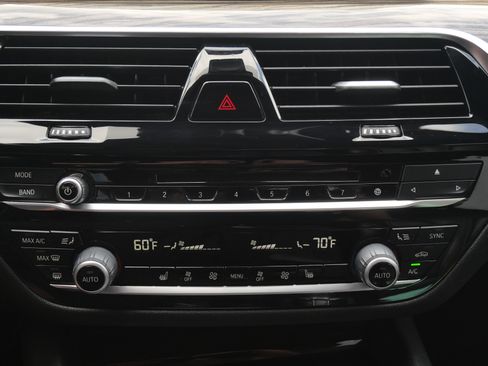 Used 2018 BMW 540i 540i image 16