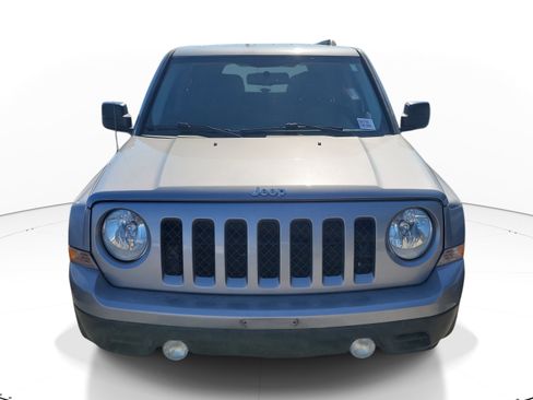Used 2016 Jeep Patriot Sport w/ Power Value Group image 2