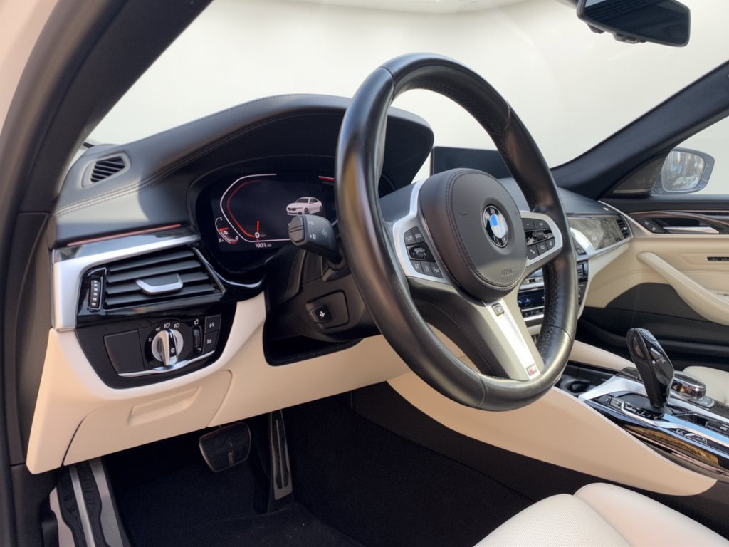 Certified 2023 BMW M550i xDrive w/ Executive Package AWD/4WD image 4