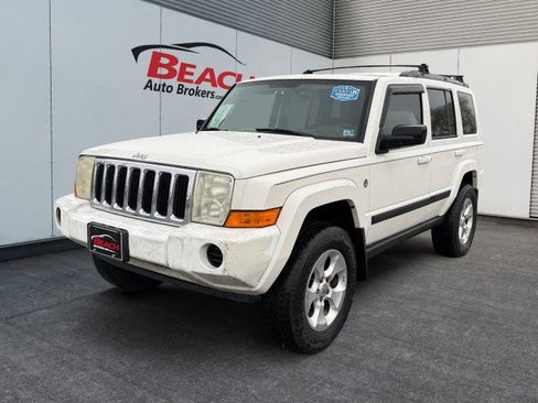 Used 2007 Jeep Commander Sport image 1