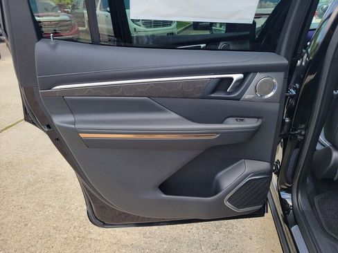 New 2026 Buick Enclave Avenir w/ Super Cruise Package image 30