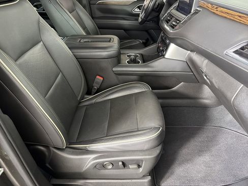 Used 2021 Chevrolet Tahoe Premier w/ Premium Package image 11