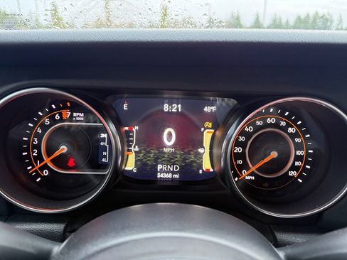 Used 2020 Jeep Gladiator Overland image 16