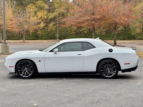 Used 2021 Dodge Challenger R/T Scat Pack image 3