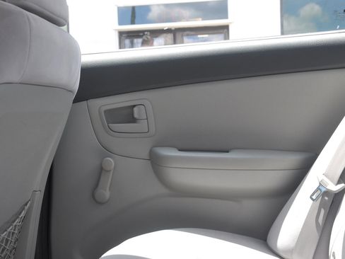 Used 2009 Kia Spectra LX FWD image 14