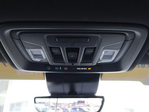 Certified 2025 Chevrolet Silverado 1500 High Country image 33