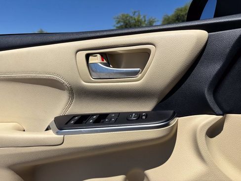 Used 2015 Toyota Camry XLE FWD image 20