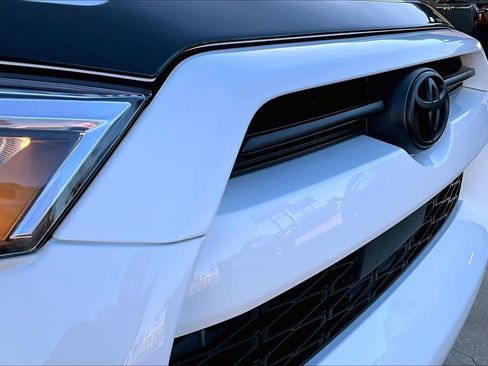 Used 2024 Toyota 4Runner SR5 Premium image 28