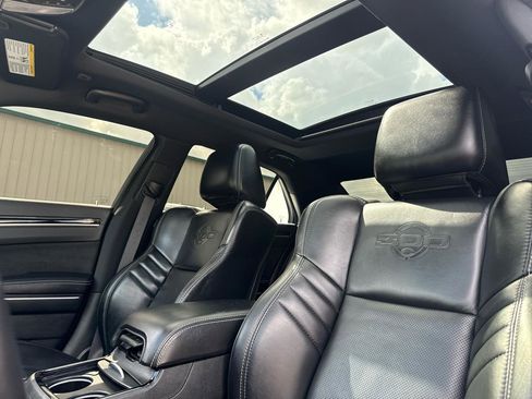 Used 2023 Chrysler 300 C RWD image 38