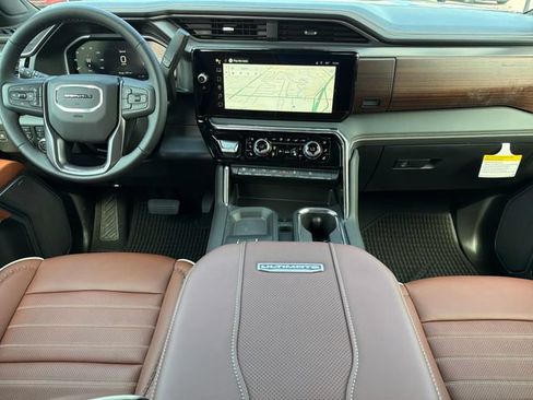 New 2026 GMC Sierra 2500 Denali Ultimate AWD/4WD image 9