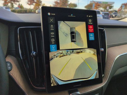 New 2026 Volvo XC60 B5 Ultra w/ Protection Package Premier image 19