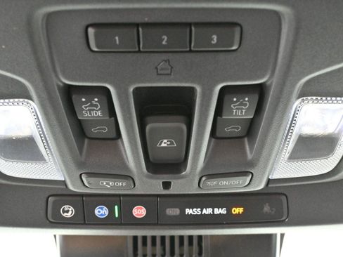 Used 2024 GMC Sierra 1500 AT4 w/ Technology Package image 29