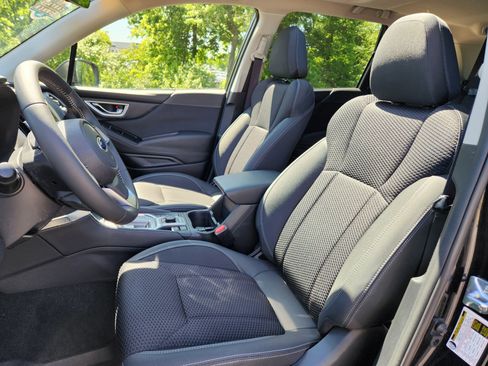 Certified 2024 Subaru Forester Premium AWD/4WD image 10