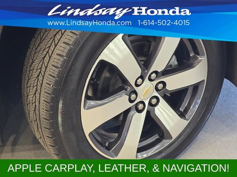 Used 2023 Chevrolet Traverse LT w/ LT Premium Package FWD image 25