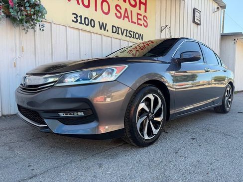 Used 2017 Honda Accord EX-L image 10