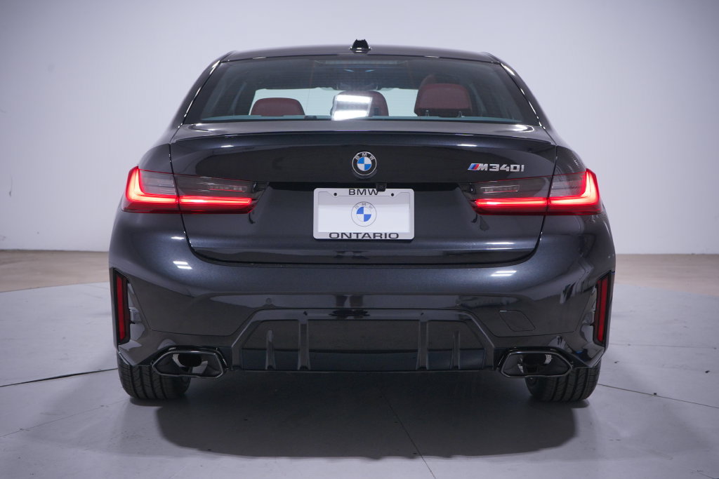 New 2026 BMW M340i w/ Shadowloine Package RWD image 5