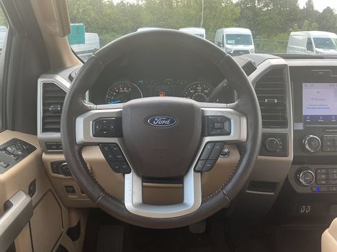 Used 2019 Ford F150 Lariat w/ Equipment Group 501A Mid AWD/4WD image 20