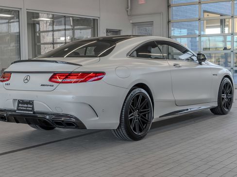 Used 2016 Mercedes-Benz S 63 AMG 4MATIC Coupe image 29