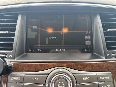 Used 2011 INFINITI QX56 4WD w/ Deluxe Touring Pkg image 22
