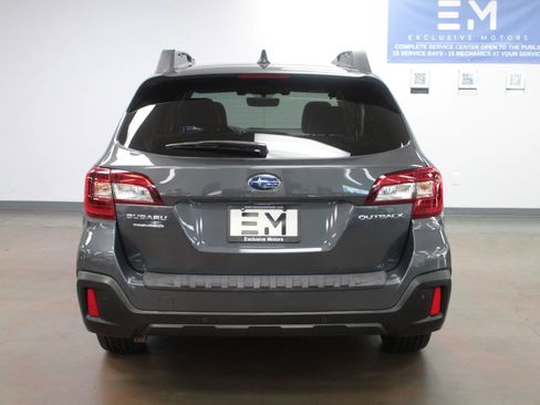 Used 2018 Subaru Outback 2.5i Limited image 6
