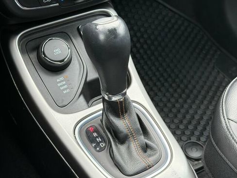 Used 2020 Jeep Compass Latitude w/ Popular Equipment Group image 25