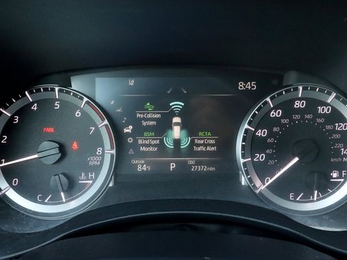 Used 2024 Toyota Highlander XSE image 34