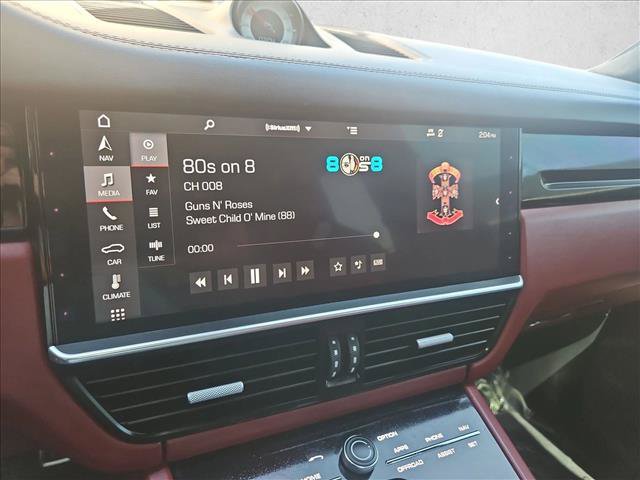 Used 2019 Porsche Cayenne Turbo AWD/4WD image 14
