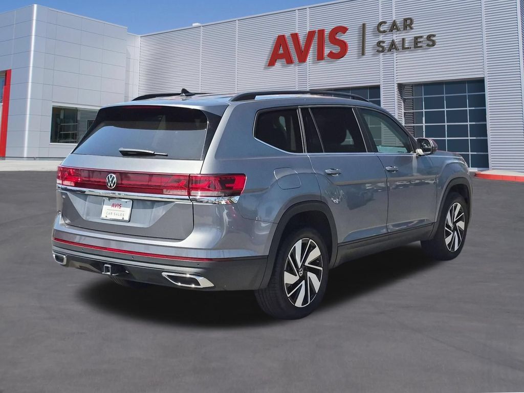 Used 2025 Volkswagen Atlas SE FWD image 6
