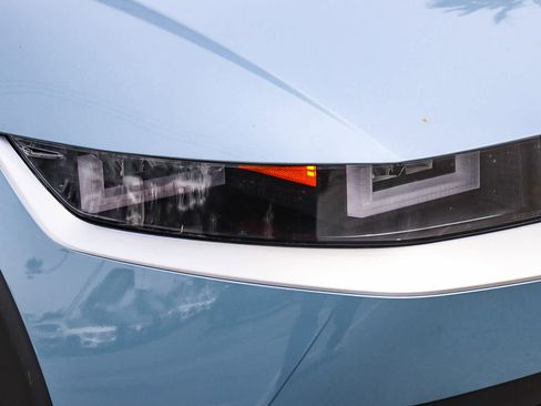 New 2026 Hyundai Ioniq 5 SE image 4