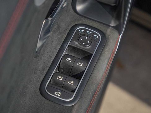 Used 2021 Mercedes-Benz CLA 250 image 23