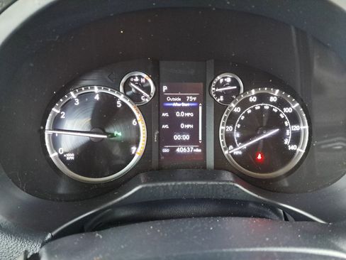 Used 2022 Lexus GX 460 Premium AWD/4WD image 31